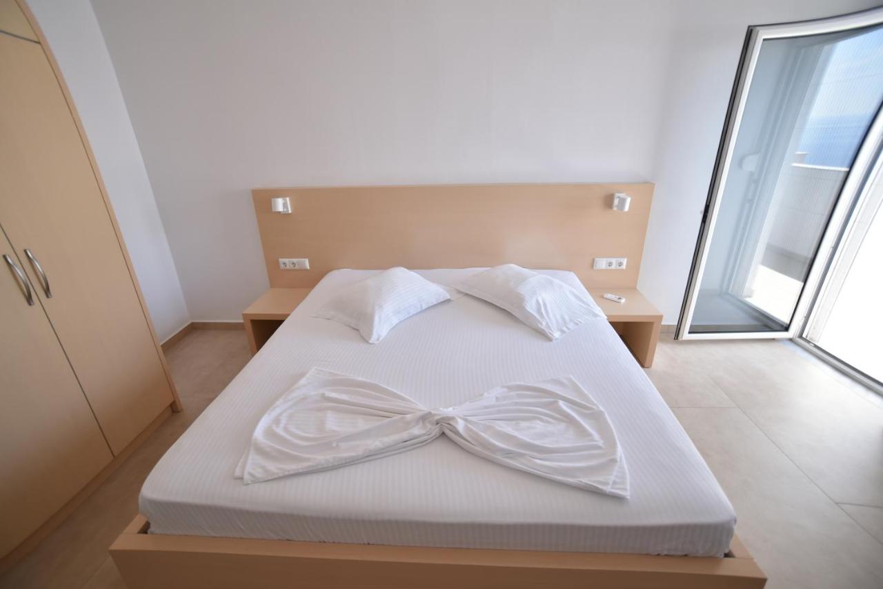 Dima Vista Hotell Dhërmi Exteriör bild