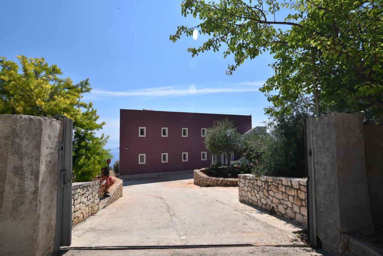 Dima Vista Hotell Dhërmi Exteriör bild